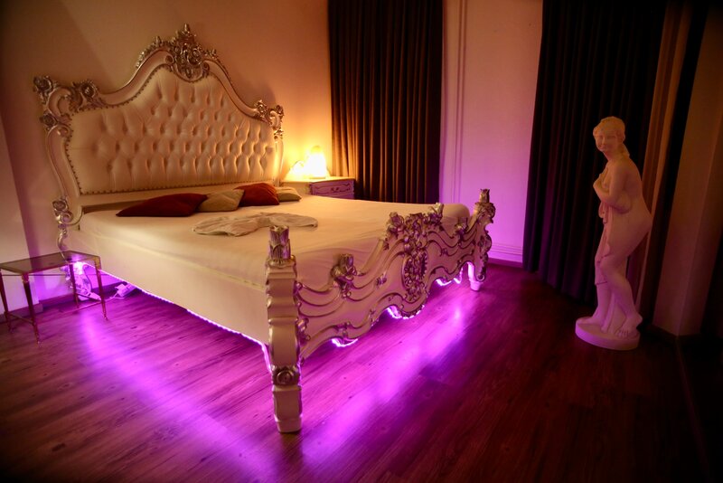 Elvetia, Basel, discretie absoluta.